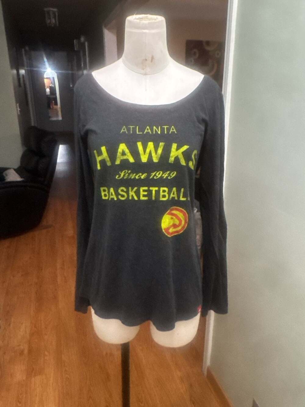 Sportiqe Atlanta Hawks Comfy Tri-Blend Retro Logo Long Sleeve T-Shirt